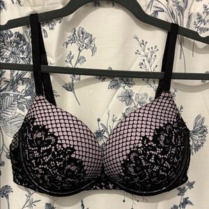 Victoria’s Secret Very Sexy Pushup 36C Fishnet snd Lace Lavender/Black Bra